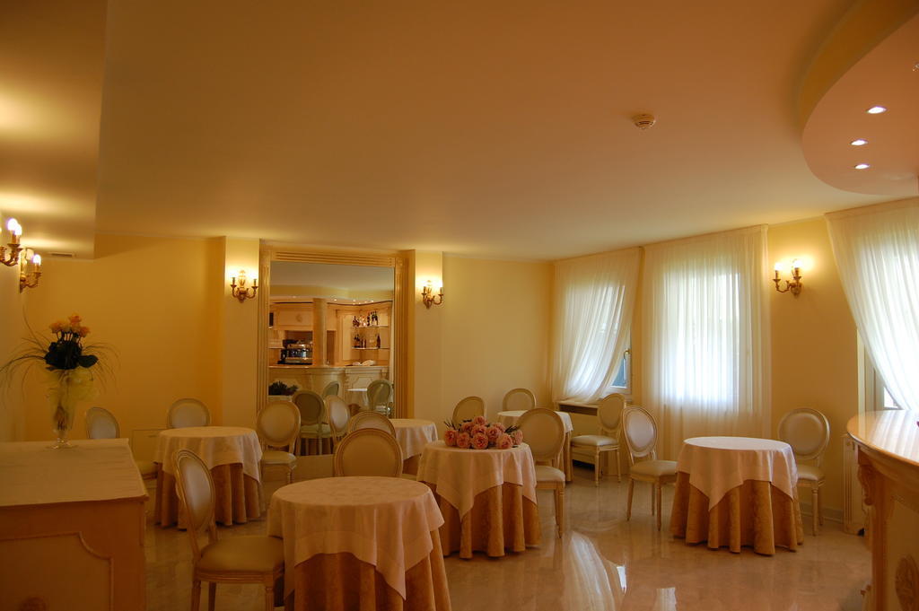 Hotel Motel Gold Calcinate Exterior foto
